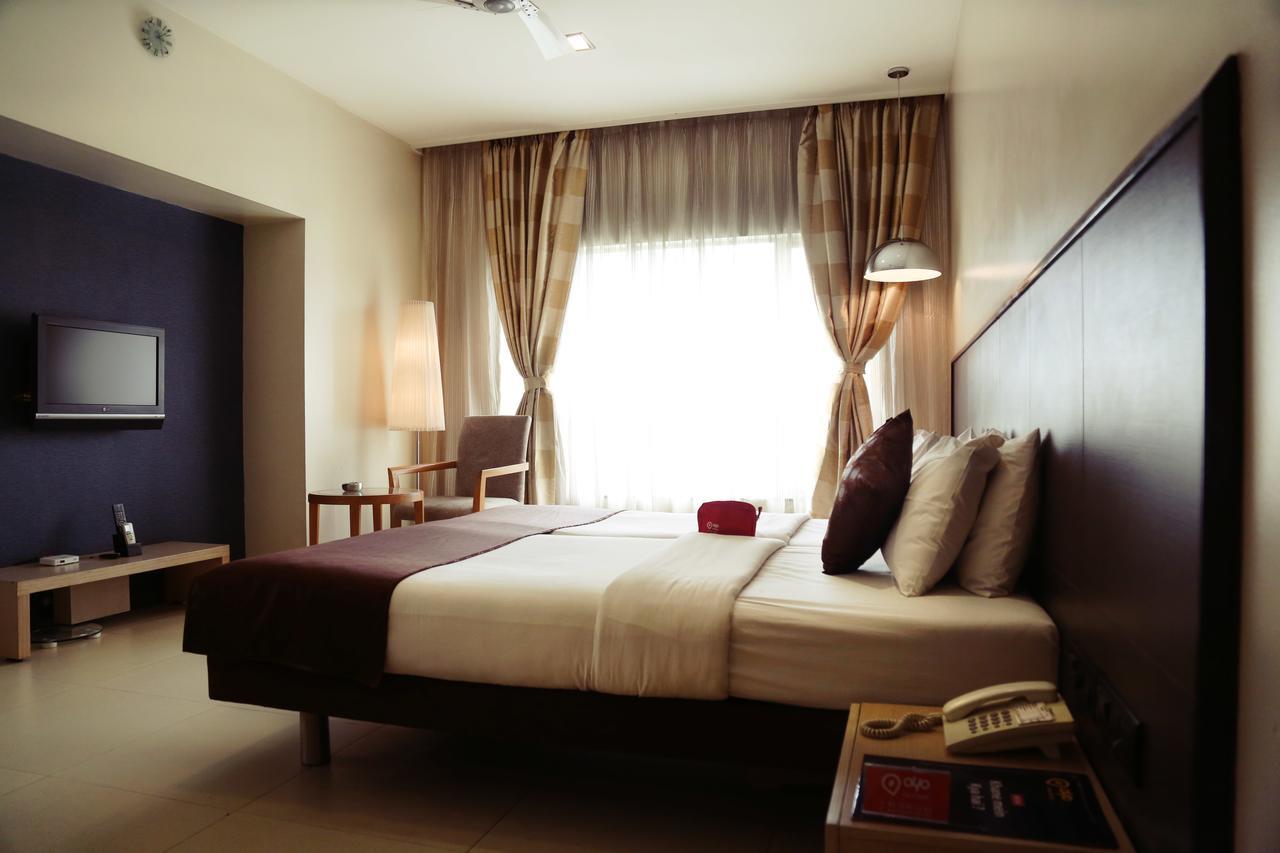 โรงแรมซิโรนา ปูเน่ ภายนอก รูปภาพ