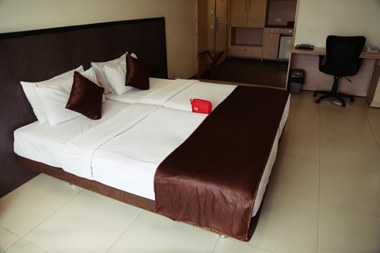 โรงแรมซิโรนา ปูเน่ ภายนอก รูปภาพ