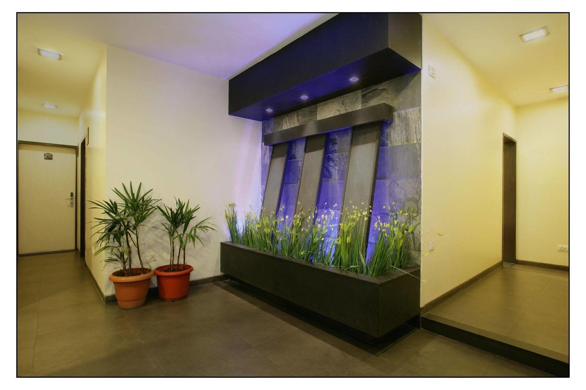 โรงแรมซิโรนา ปูเน่ ภายนอก รูปภาพ